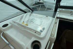 2005 Tiara Yachts 2900 Open thumbnail 16