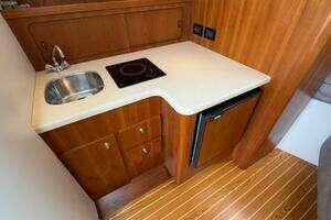 2005 Tiara Yachts 2900 Open thumbnail 27