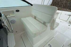 2005 Tiara Yachts 2900 Open thumbnail 15