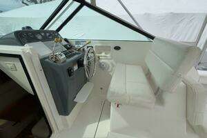 2005 Tiara Yachts 2900 Open thumbnail 10