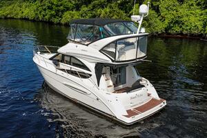 Moore To Sea 34ft Meridian Yacht For Sale