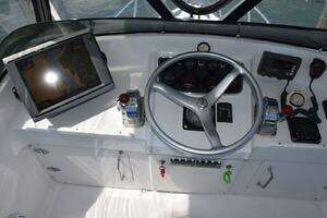 1976 Bertram Flybridge Cruiser thumbnail 14