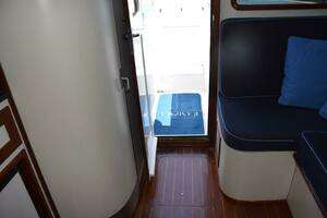 1976 Bertram Flybridge Cruiser thumbnail 22