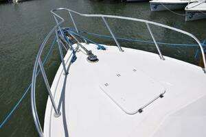 1976 Bertram Flybridge Cruiser thumbnail 43
