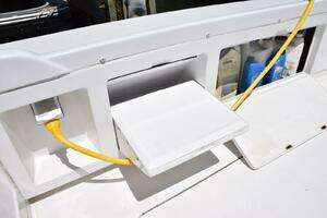 1976 Bertram Flybridge Cruiser thumbnail 50