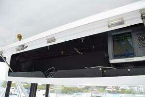 1976 Bertram Flybridge Cruiser thumbnail 13