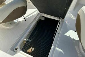 24ft Chaparral Yacht For Sale