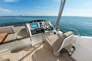 2015 Sea Ray 510 Fly thumbnail 18