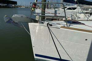 2016 Beneteau Oceanis 45 thumbnail 10