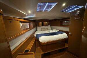 2016 Beneteau Oceanis 45 thumbnail 33