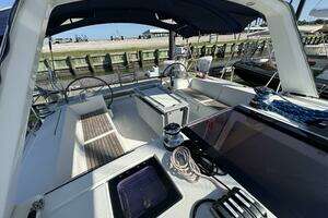 2016 Beneteau Oceanis 45 thumbnail 16