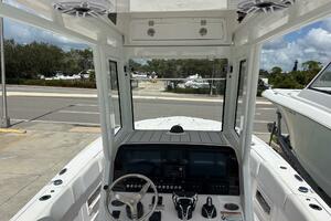 Photo 5701392 for 2026 Sea Fox 282 Hybrid LT  