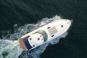 2005 Sea Ray 500 Sundancer thumbnail 3