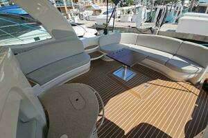 2005 Sea Ray 500 Sundancer thumbnail 14