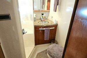 2005 Sea Ray 500 Sundancer thumbnail 30
