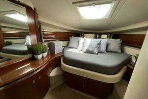 2005 Sea Ray 500 Sundancer thumbnail 28