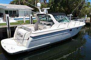 1998 Tiara Yachts 3500 Express thumbnail 4