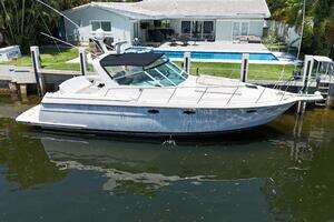 1998 Tiara Yachts 3500 Express thumbnail 9