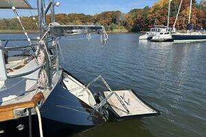 2000 Lyman-Morse 65 Pilothouse Sloop thumbnail 21
