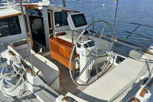 2000 Lyman-Morse 65 Pilothouse Sloop thumbnail 15