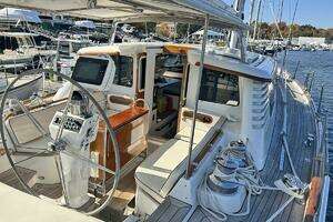 2000 Lyman-Morse 65 Pilothouse Sloop thumbnail 17