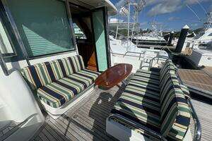 2016 Sabre 38 Salon Express thumbnail 9