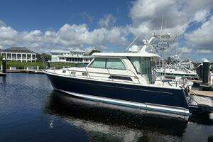 2016 Sabre 38 Salon Express thumbnail 3