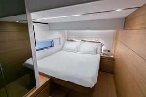 52ft Solaris Yacht For Sale