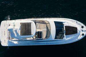 2017 Sea Ray 51 Flybridge thumbnail 4