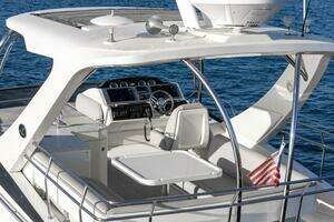 2017 Sea Ray 51 Flybridge thumbnail 43