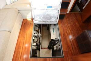 44ft Cruisers Yachts Yacht For Sale