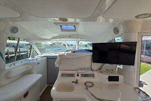 2004 Sea Ray 480 thumbnail 9
