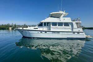 Leslie Jane 2002 Jefferson Marquessa 57 MY Yacht For Sale in Sarasota FL