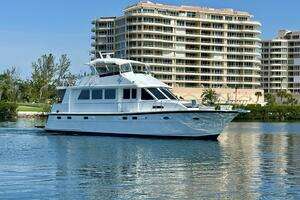 Leslie Jane 2002 Jefferson Marquessa 57 MY Yacht For Sale in Sarasota FL