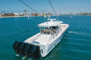 2026 Mag Bay 43 Center Console