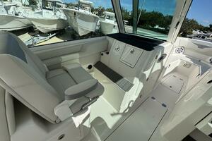 Photo 5549941 for 2026 Sailfish 316 DC  