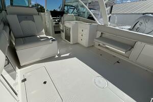 Photo 5549938 for 2026 Sailfish 316 DC  