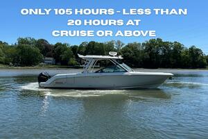 32ft Boston Whaler Yacht For Sale