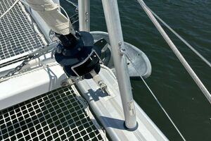 2018-lagoon-42-sail-9745888-20250409124202504-1_XLARGE.jpg