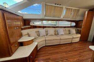 2000 Carver 396 Motor Yacht thumbnail 21