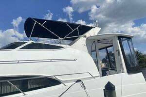 2000 Carver 396 Motor Yacht thumbnail 10