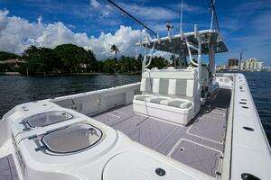 2023 Invincible 46 Catamaran thumbnail 15