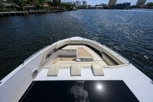 2024 Cruisers Yachts 50 GLS Outboard 50ft Cruisers Yacht For Sale