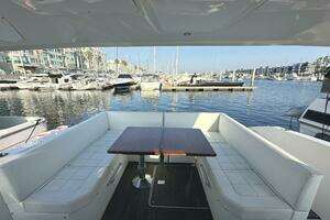 2017 Cruisers Yachts 390 Express Coupe thumbnail 60