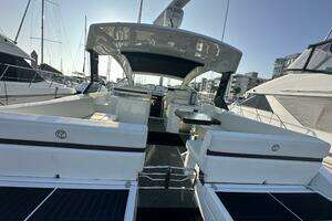 2017 Cruisers Yachts 390 Express Coupe thumbnail 56
