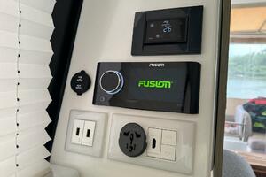 2021-fountaine-pajot-my4s-power-9747125-20250917115757765-2.jpg