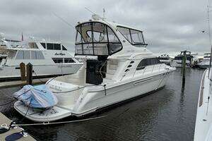 2004 Sea Ray  Yacht For Sale in Stuart FL