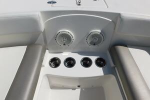23ft World Cat Yacht For Sale