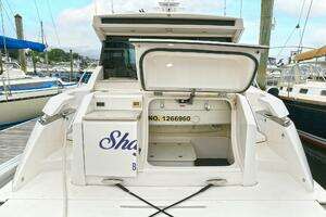 2015 Tiara Yachts C44 Coupe thumbnail 7