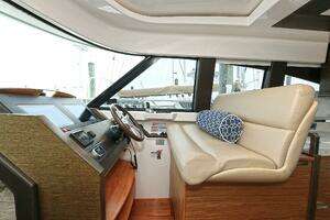 2015 Tiara Yachts C44 Coupe thumbnail 20